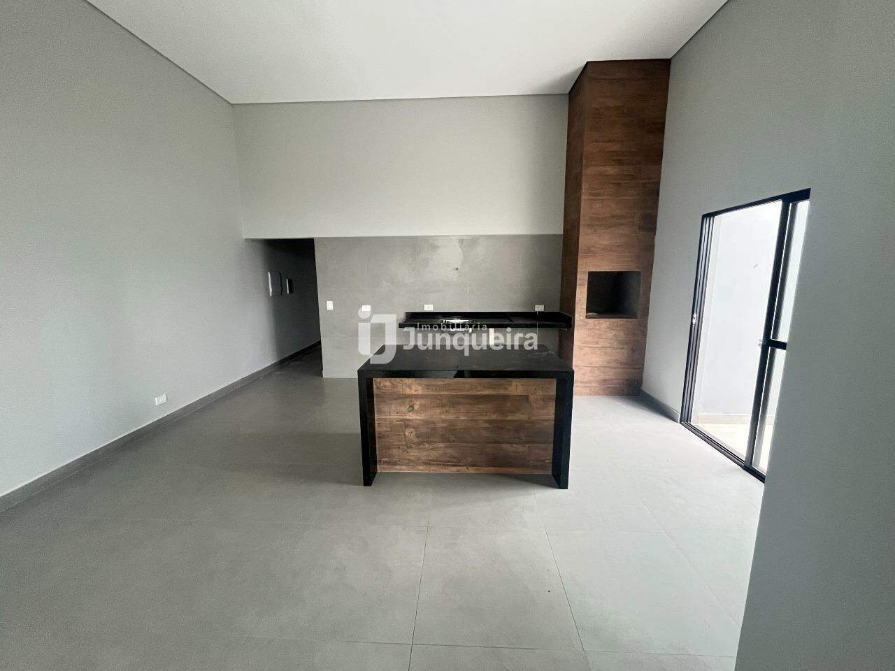 Casa em Condomínio à venda no Park Unimep Taquaral, 3 quartos, sendo 1 suíte, 4 vagas, no bairro Park Unimep Taquaral  em Piracicaba - SP