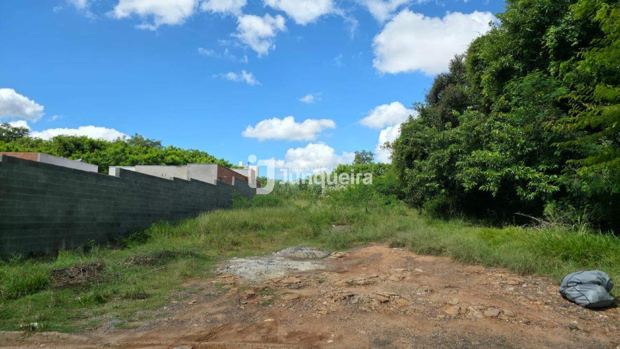 Terreno à venda, no bairro Chácara Esperia em Piracicaba - SP