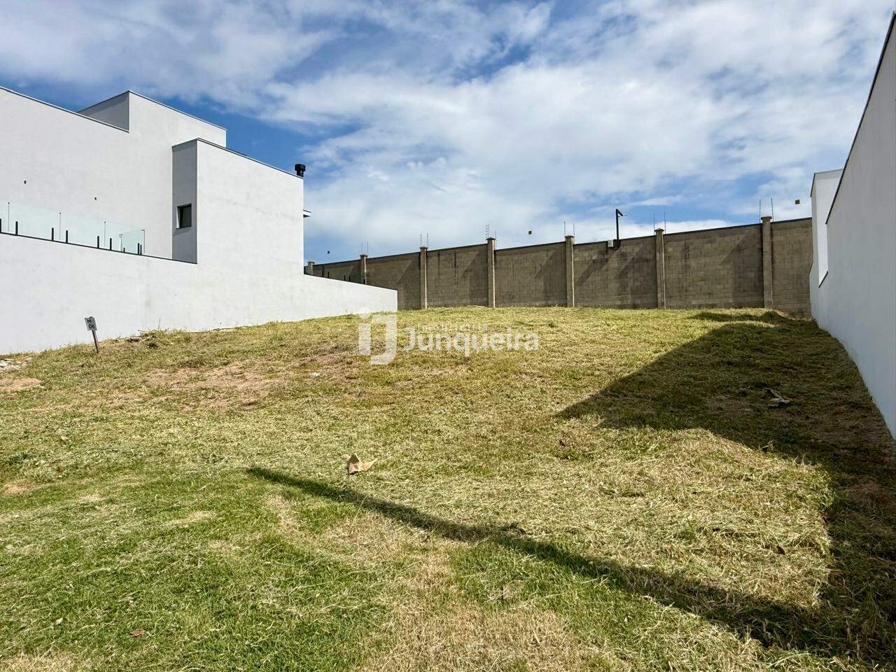 Terreno em Condomínio à venda no Soleil , no bairro Ondas em Piracicaba - SP