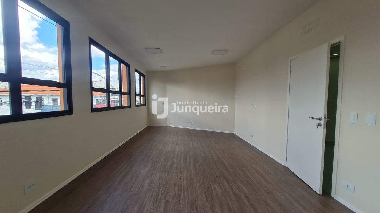 Sala Comercial para alugar, no bairro Vila Rezende em Piracicaba - SP