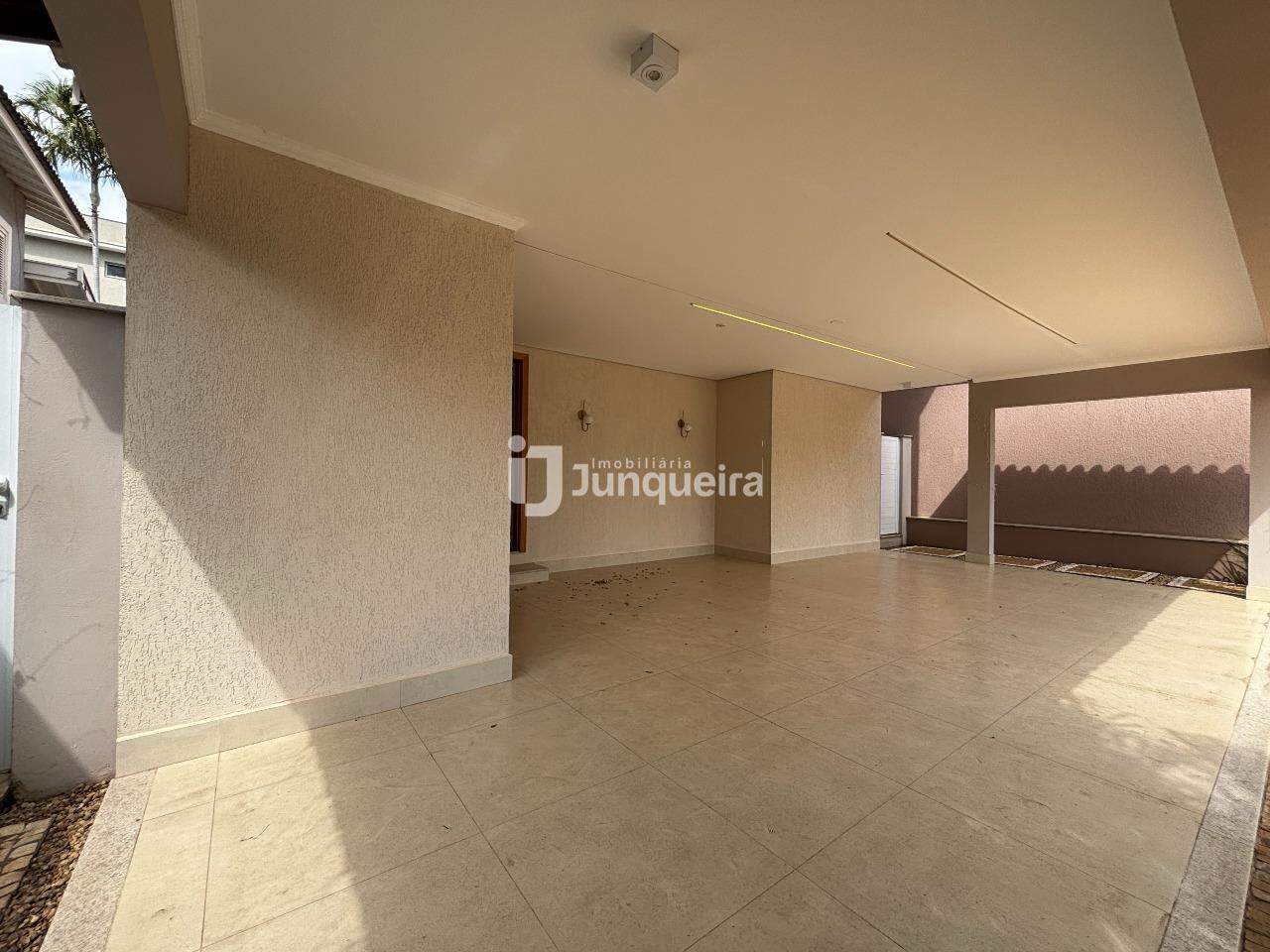Casa em Condomínio à venda no Terras de Piracicaba I , 4 quartos, sendo 4 suítes, 3 vagas, no bairro Terras de Piracicaba I em Piracicaba - SP
