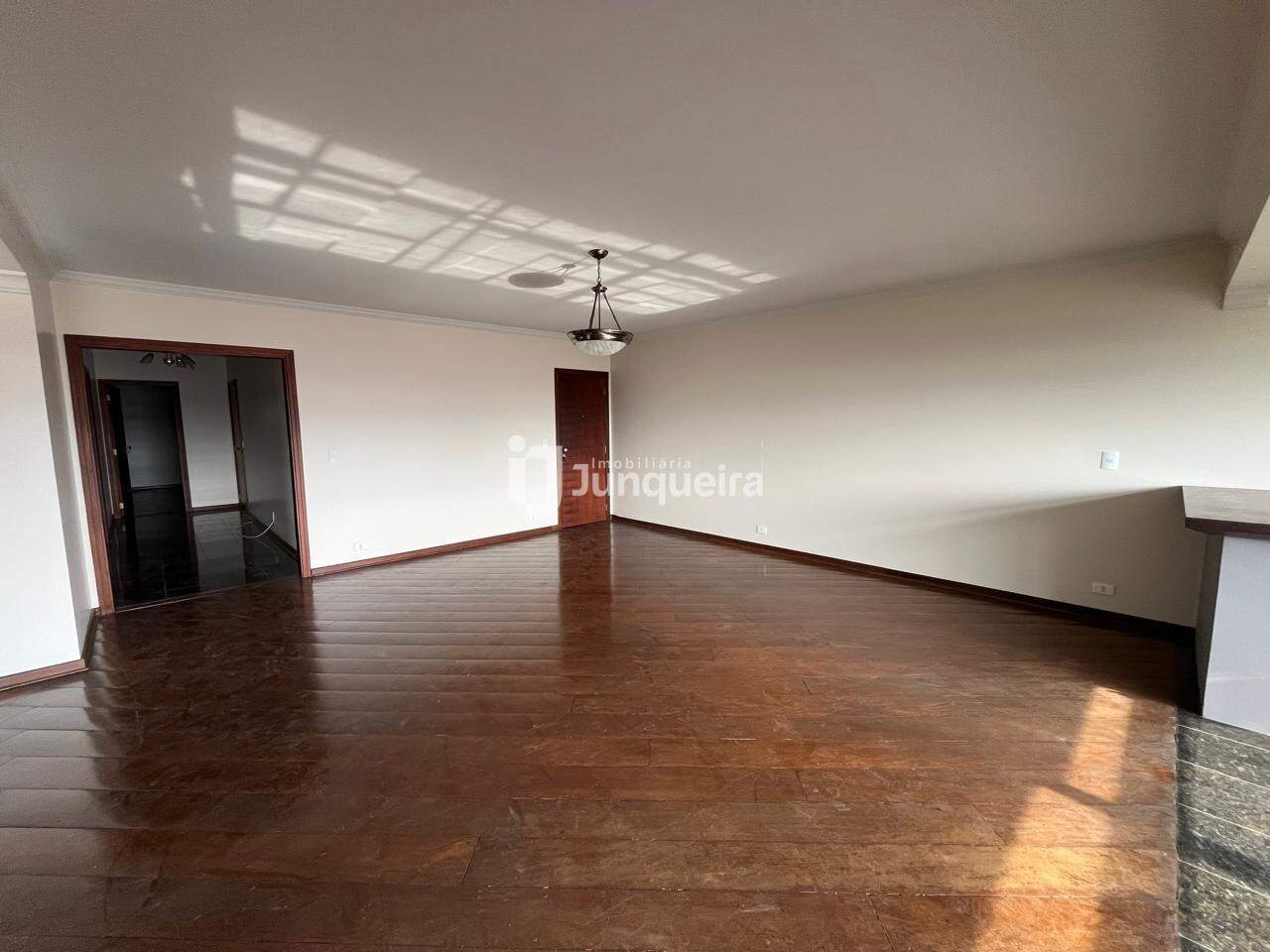 Apartamento para alugar no Monte Libano, 3 quartos, sendo 1 suíte, 2 vagas, no bairro Higienópolis em Piracicaba - SP