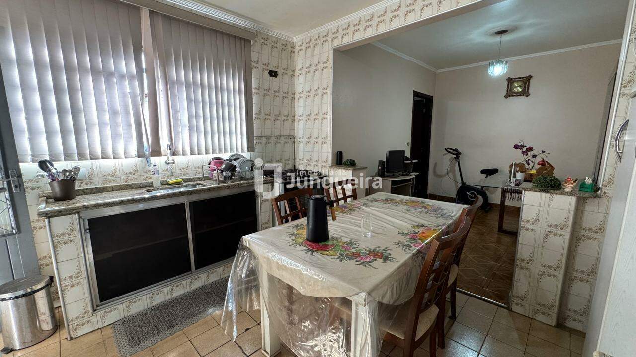 Casa à venda, 2 quartos, 1 vaga, no bairro Cidade Alta em Piracicaba - SP