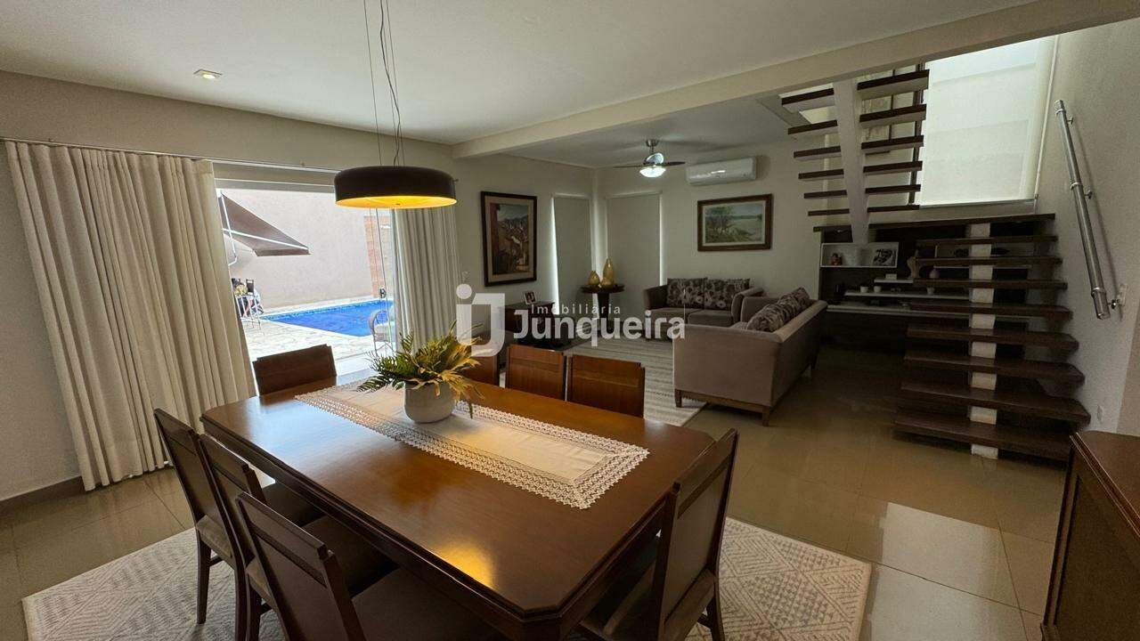 Casa em Condomínio à venda no Parque dos Ypes , 5 quartos, sendo 5 suítes, 4 vagas, no bairro Parque dos Ypes em Piracicaba - SP