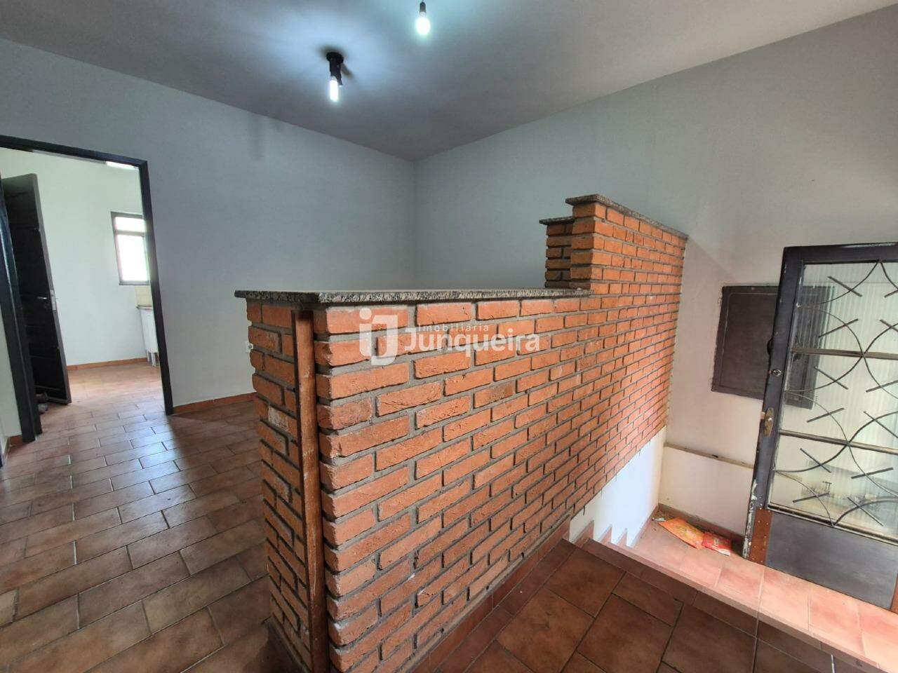 Casa à venda, 2 quartos, sendo 1 suíte, no bairro Alto em Piracicaba - SP