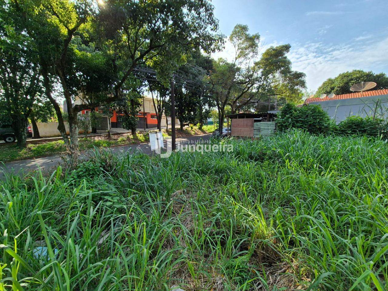 Terreno à venda, no bairro Santa Rosa Ipês em Piracicaba - SP