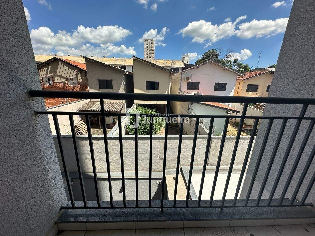 Apartamento à venda no Provence, 2 quartos, sendo 1 suíte, 2 vagas, no bairro Paulicéia em Piracicaba - SP