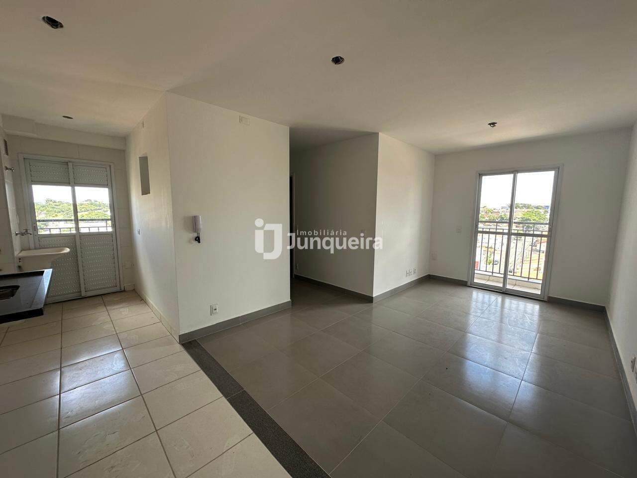 Apartamento à venda no Provence, 2 quartos, sendo 1 suíte, 2 vagas, no bairro Paulicéia em Piracicaba - SP