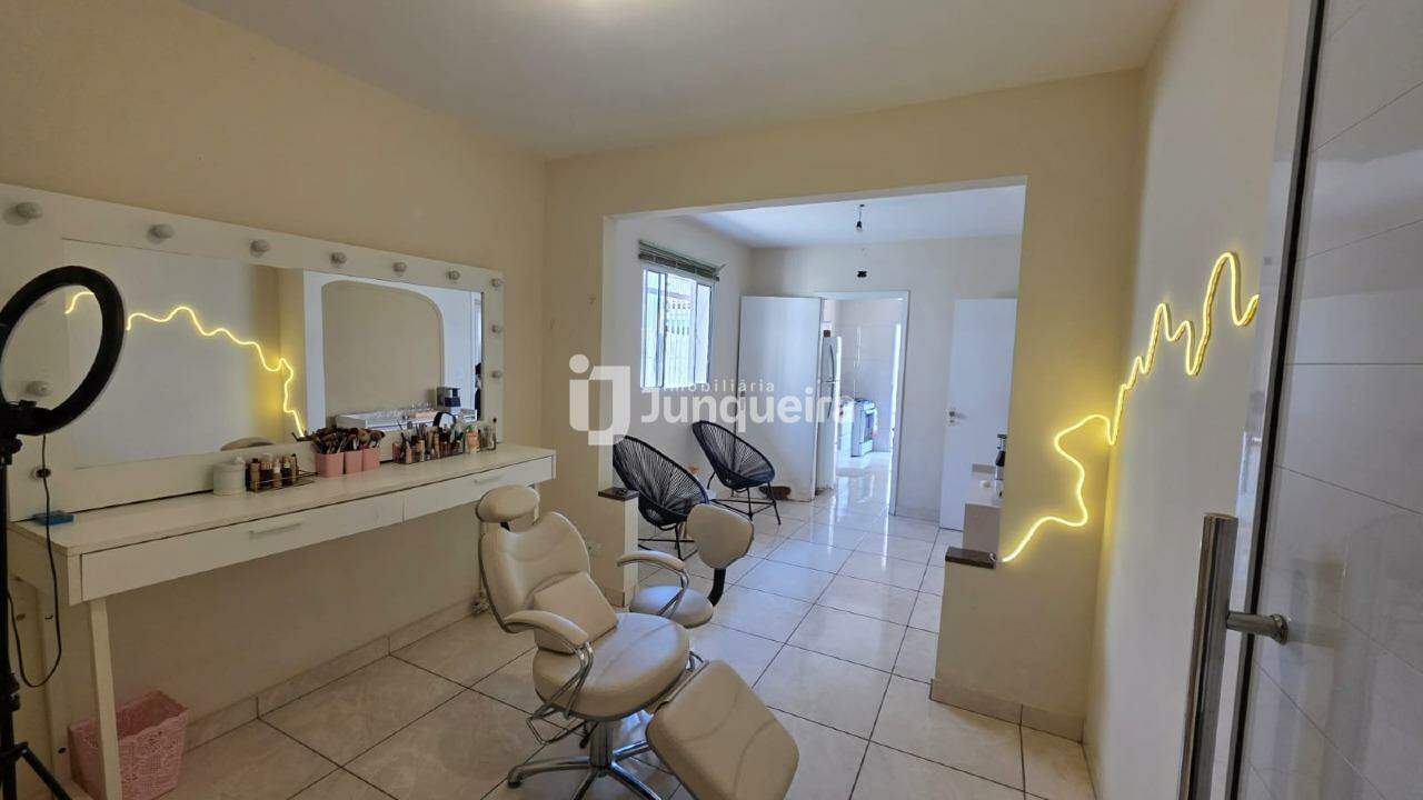 Casa à venda, 4 quartos, 4 vagas, no bairro Nova Piracicaba em Piracicaba - SP