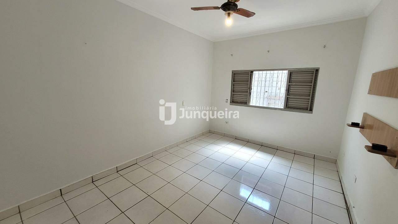Casa à venda, 1 quarto, 1 vaga, no bairro Loteamento Chácaras Nazareth II em Piracicaba - SP