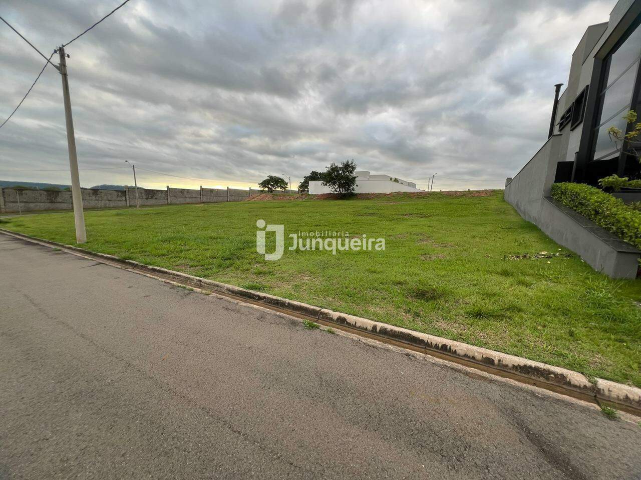 Terreno em Condomínio à venda no Terras de Artemis, no bairro Residencial Terras de Ártemis (Ártemis) em Piracicaba - SP