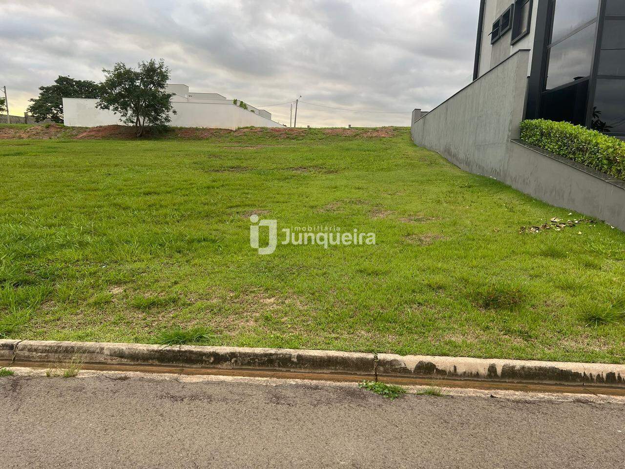 Terreno em Condomínio à venda no Terras de Artemis, no bairro Residencial Terras de Ártemis (Ártemis) em Piracicaba - SP