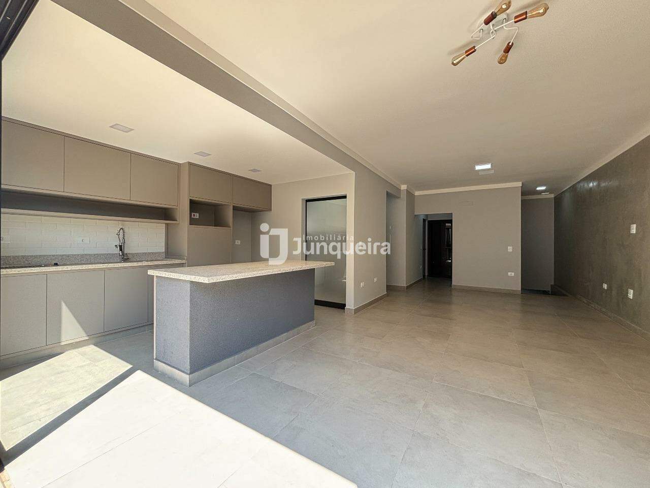 Casa em Condomínio para alugar no Reserva das Paineiras, 3 quartos, sendo 3 suítes, 4 vagas, no bairro Reserva das Paineiras em Piracicaba - SP