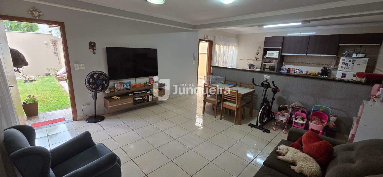 Casa à venda, 2 quartos, sendo 1 suíte, 2 vagas, no bairro Parque Nossa Senhora das Graças em Piracicaba - SP