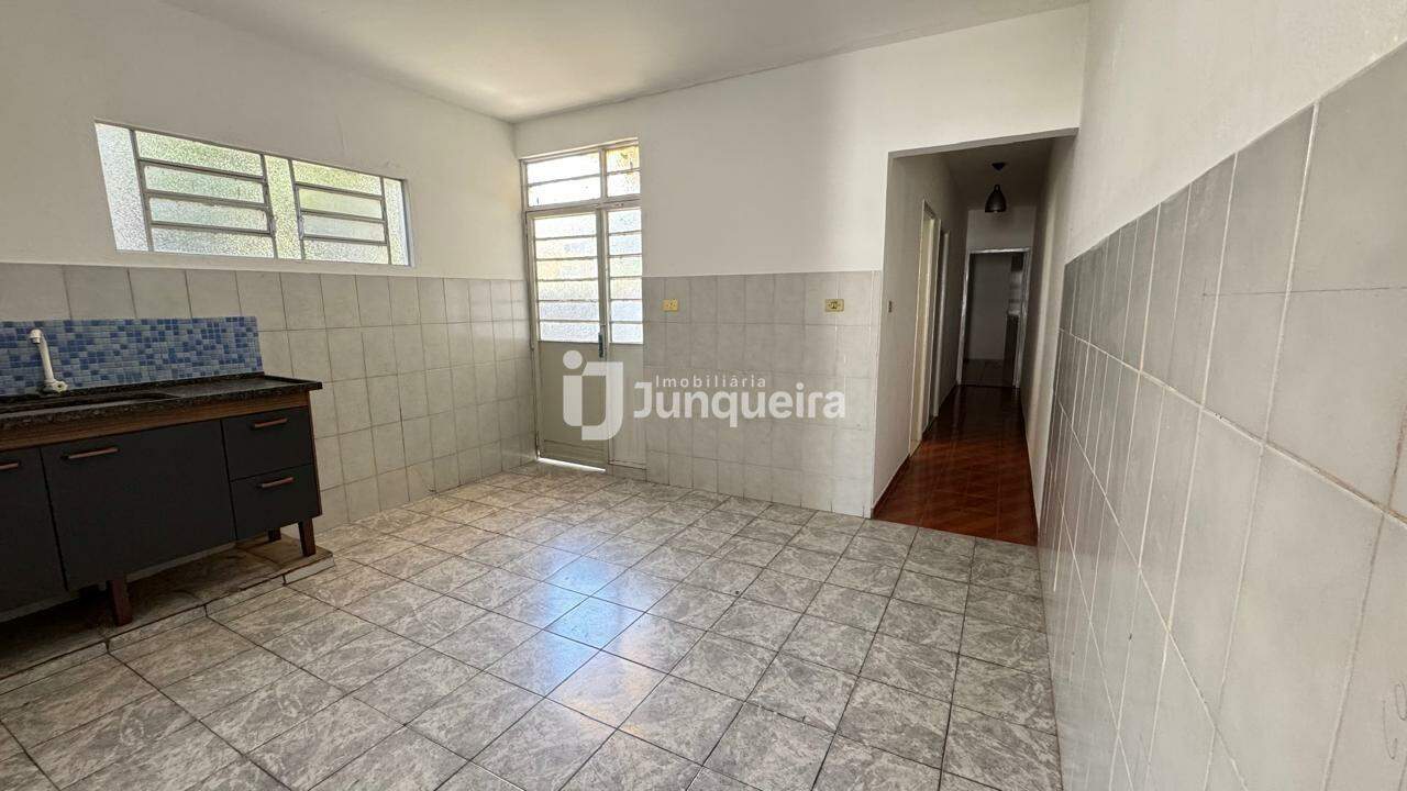 Casa à venda, 2 quartos, 1 vaga, no bairro Jardim Caxambu em Piracicaba - SP