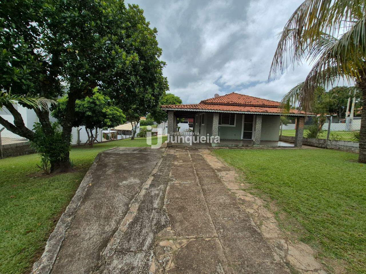 Casa em Condomínio à venda, 2 quartos, 3 vagas, no bairro Condomínio Ondas Grandes em Santa Maria da Serra - SP