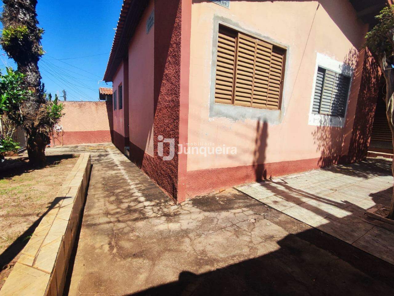 Casa à venda, 3 quartos, 2 vagas, no bairro Vila Kennedy em Rio das Pedras - SP