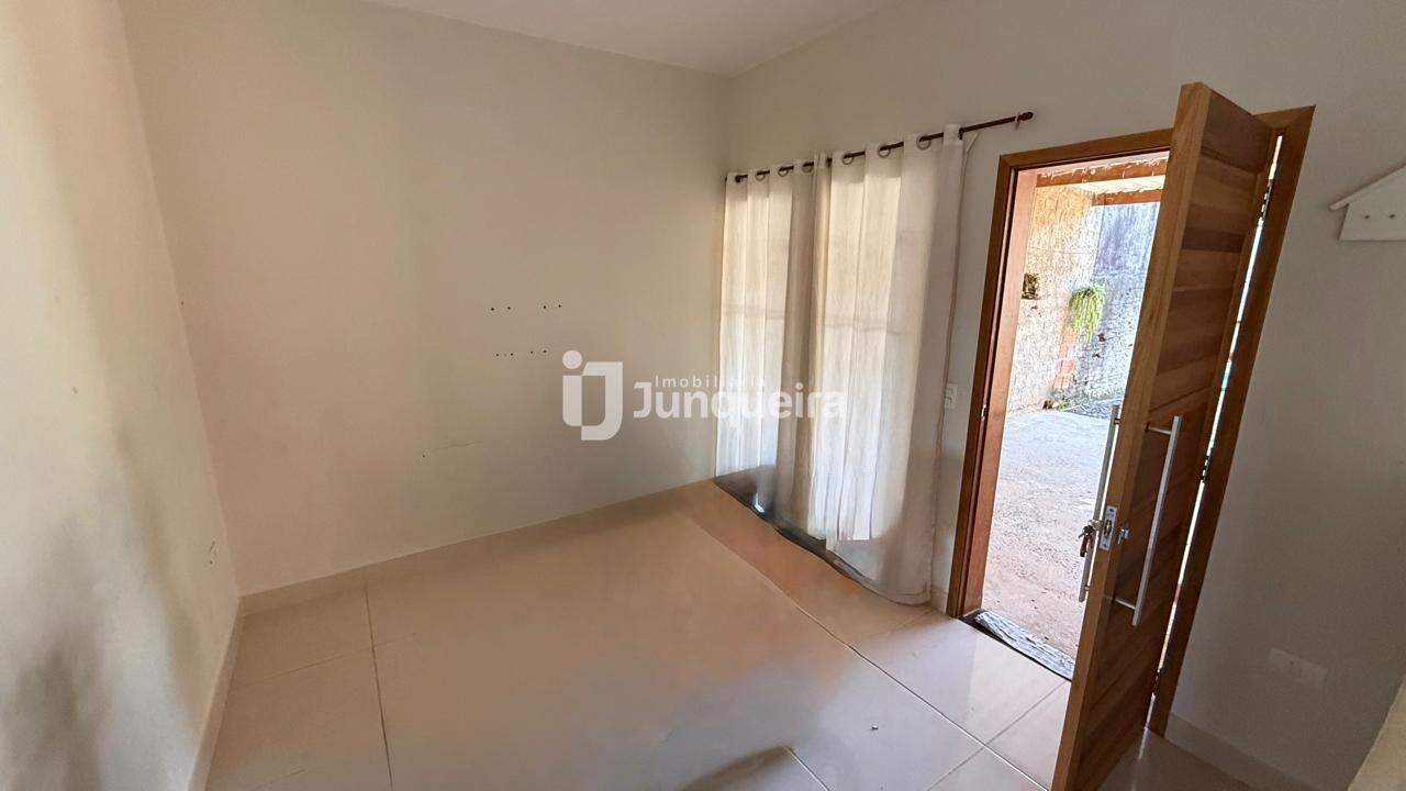 Casa para alugar, 2 quartos, 2 vagas, no bairro Conjunto Residencial Mário Dedini em Piracicaba - SP
