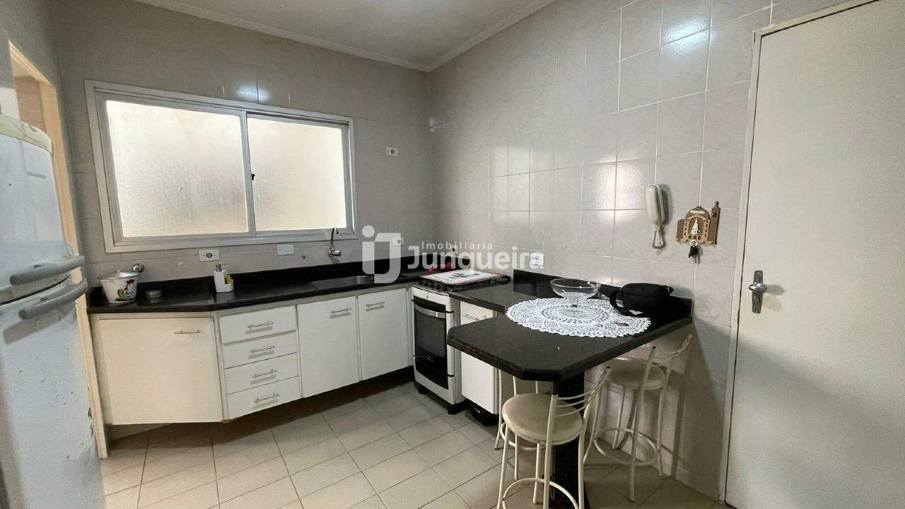 Apartamento à venda no Residencial Guarujá, 3 quartos, sendo 1 suíte, 1 vaga, no bairro Higienópolis em Piracicaba - SP