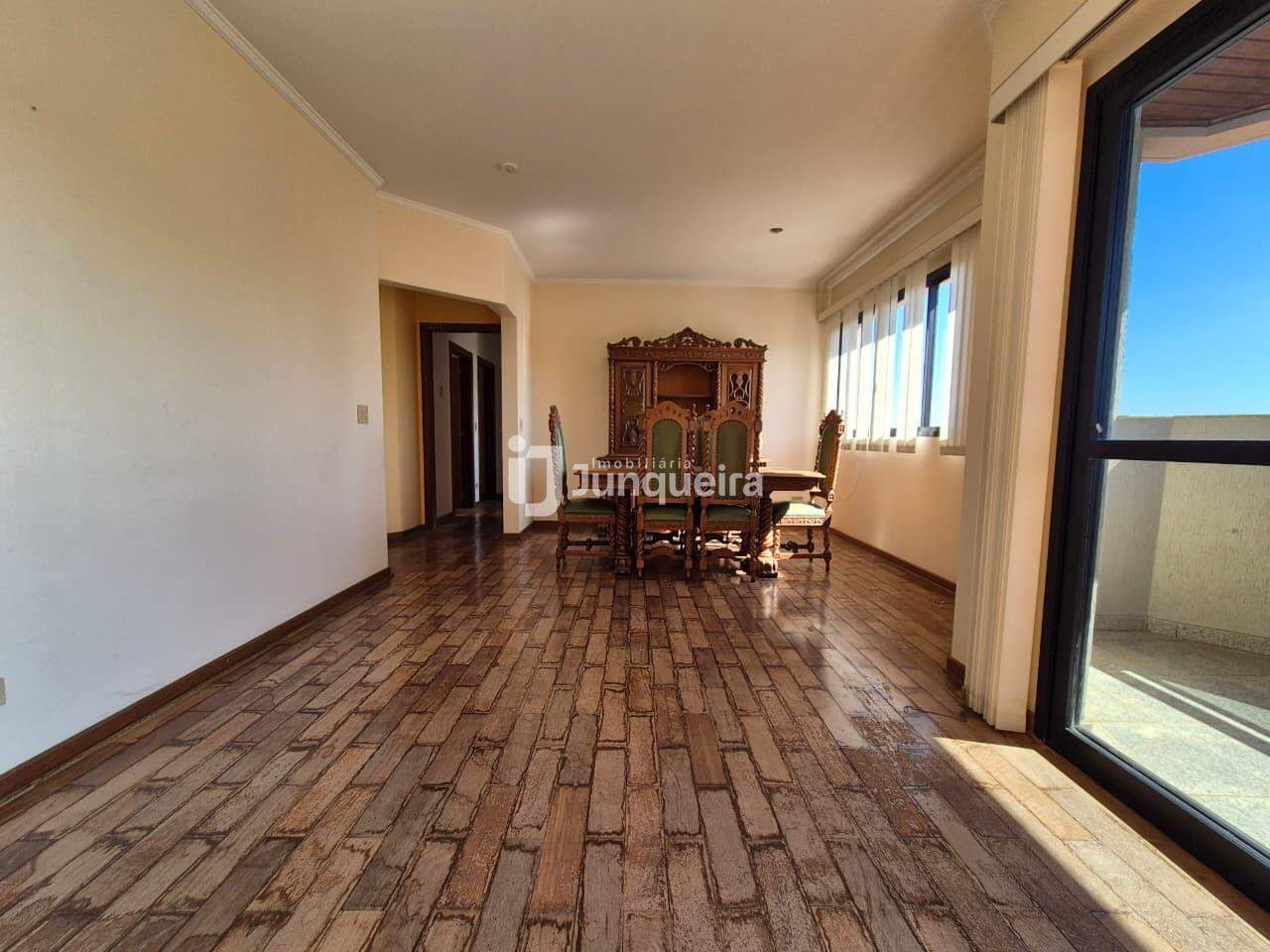 Apartamento à venda no Florença, 3 quartos, sendo 1 suíte, 2 vagas, no bairro Centro em Piracicaba - SP