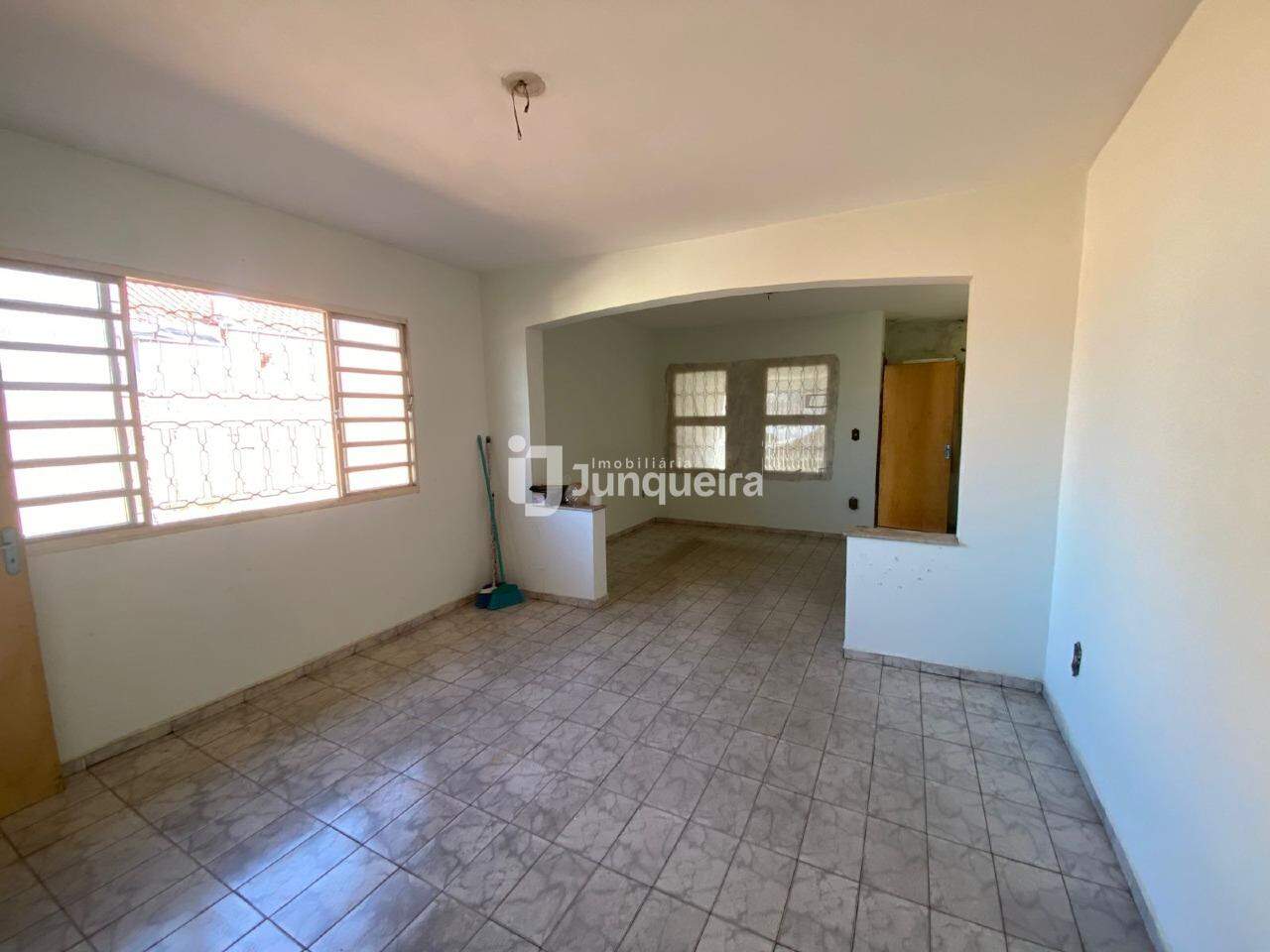 Casa à venda, 3 quartos, 8 vagas, no bairro Jardim Planalto em Piracicaba - SP