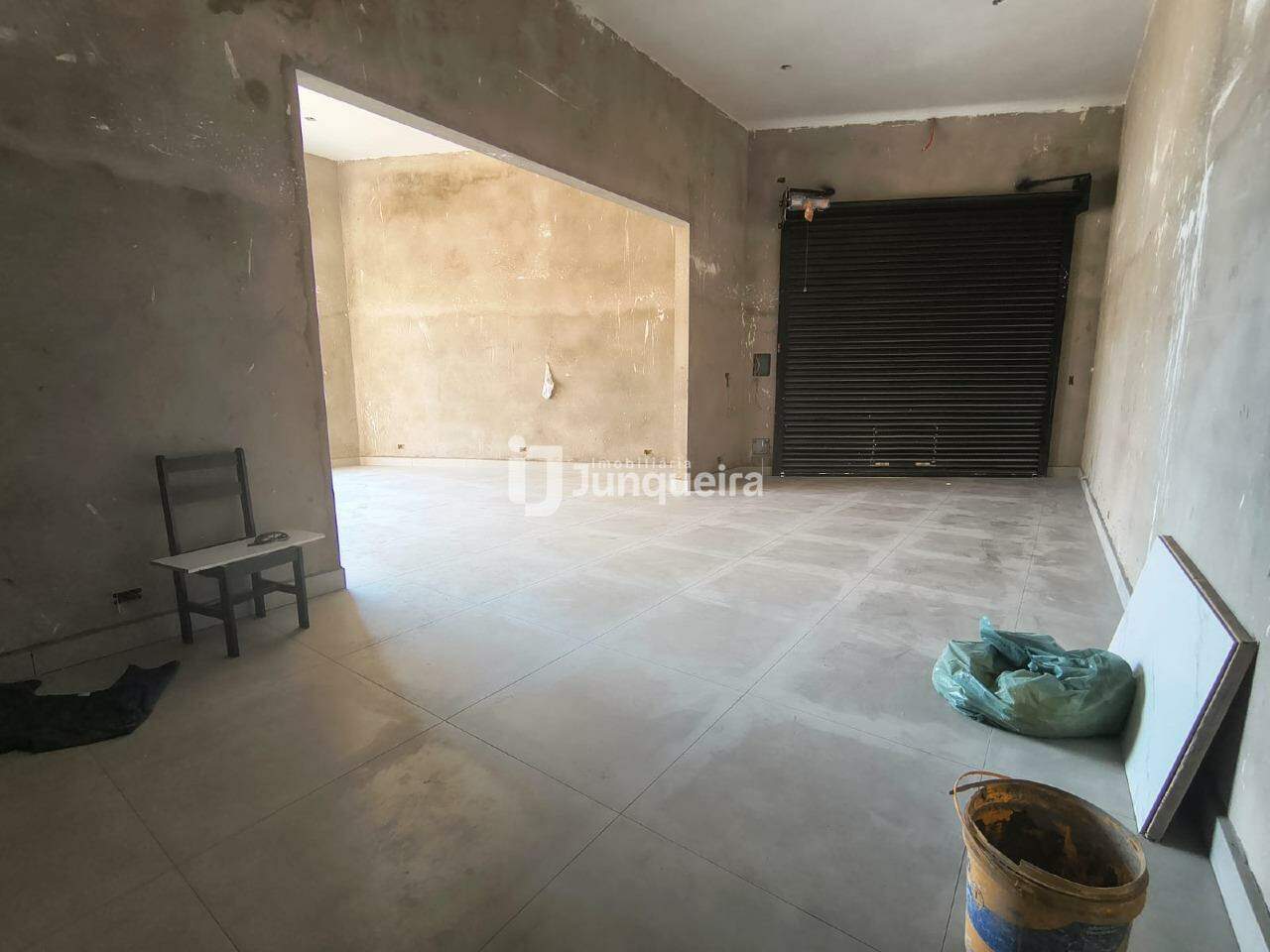 Prédio Comercial para alugar, 2 vagas, no bairro Residencial Paineiras em Piracicaba - SP