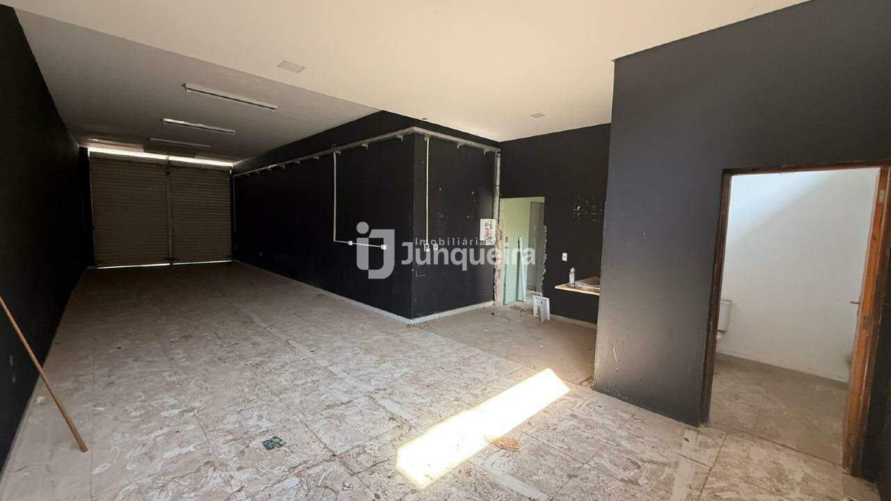 Salão para alugar, no bairro Santa Terezinha em Piracicaba - SP
