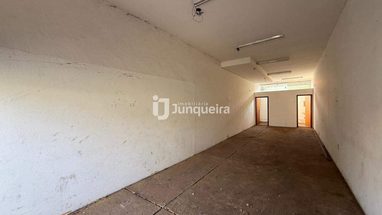 Salão para alugar, no bairro Santa Terezinha em Piracicaba - SP