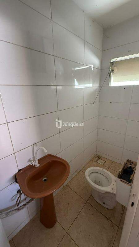 Salão para alugar, no bairro Santa Terezinha em Piracicaba - SP