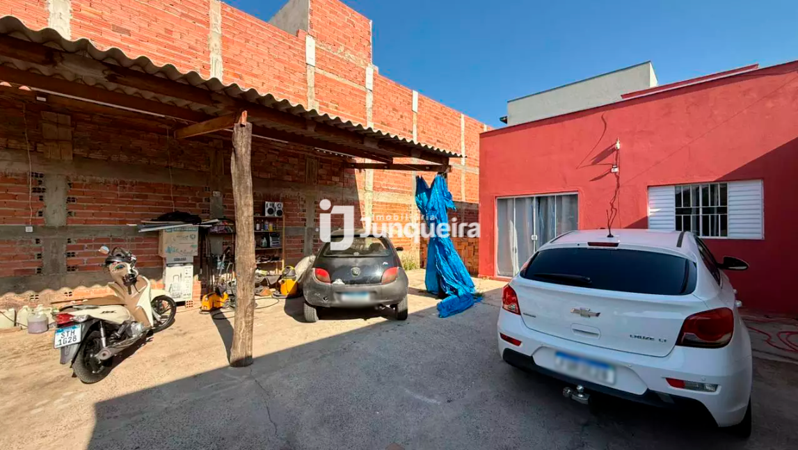 Casa para alugar, 2 quartos, 2 vagas, no bairro Estância Lago Azul (Ártemis) em Piracicaba - SP