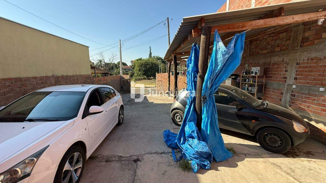 Casa para alugar, 2 quartos, 2 vagas, no bairro Estância Lago Azul (Ártemis) em Piracicaba - SP