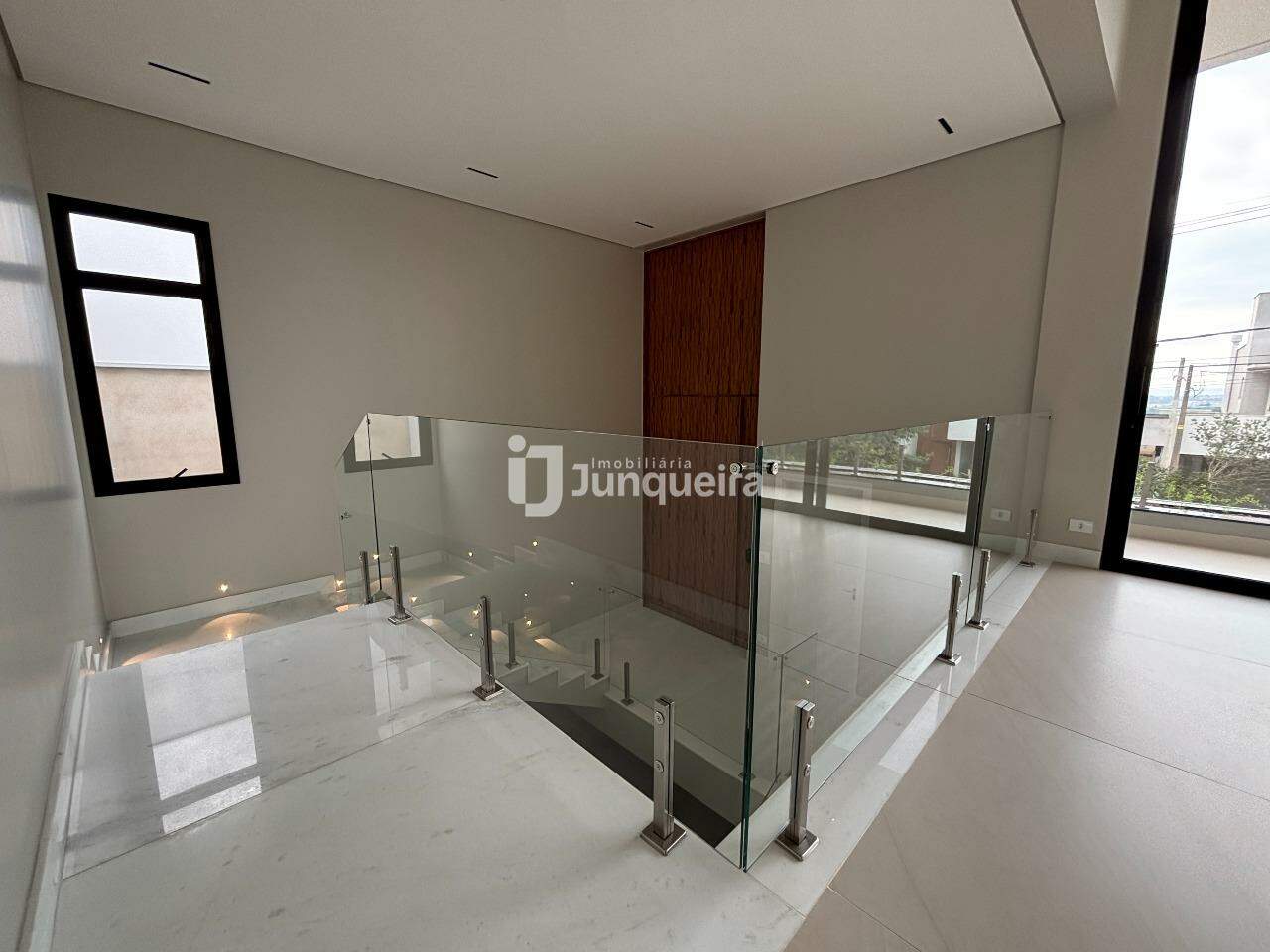 Casa em Condomínio à venda no Morada do Engenho, 3 quartos, sendo 3 suítes, 6 vagas, no bairro Morada do Engenho  em Piracicaba - SP