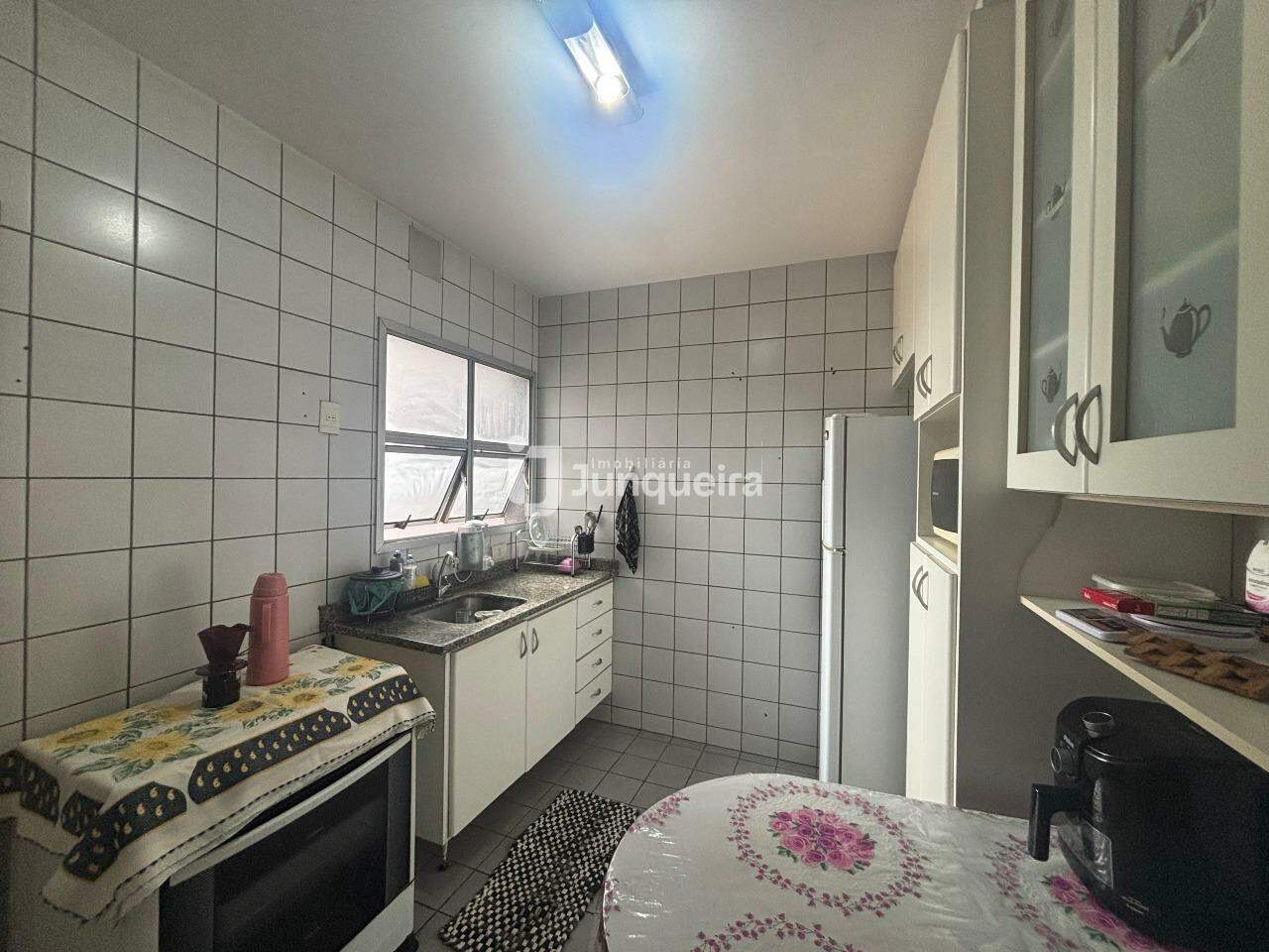 Apartamento à venda no Portal dos Frades , 3 quartos, sendo 1 suíte, 1 vaga, no bairro Centro em Piracicaba - SP