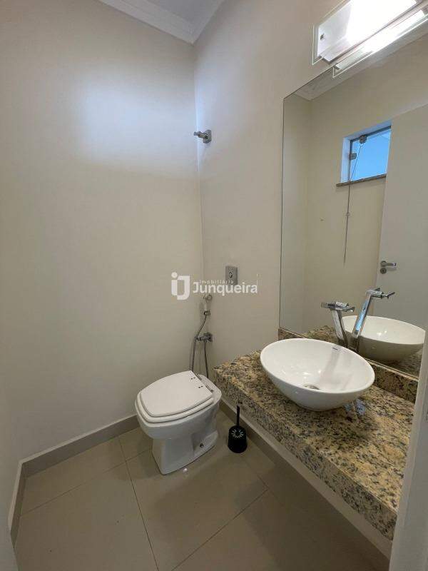 Casa à venda, 3 quartos, sendo 1 suíte, 2 vagas, no bairro Nova Piracicaba em Piracicaba - SP