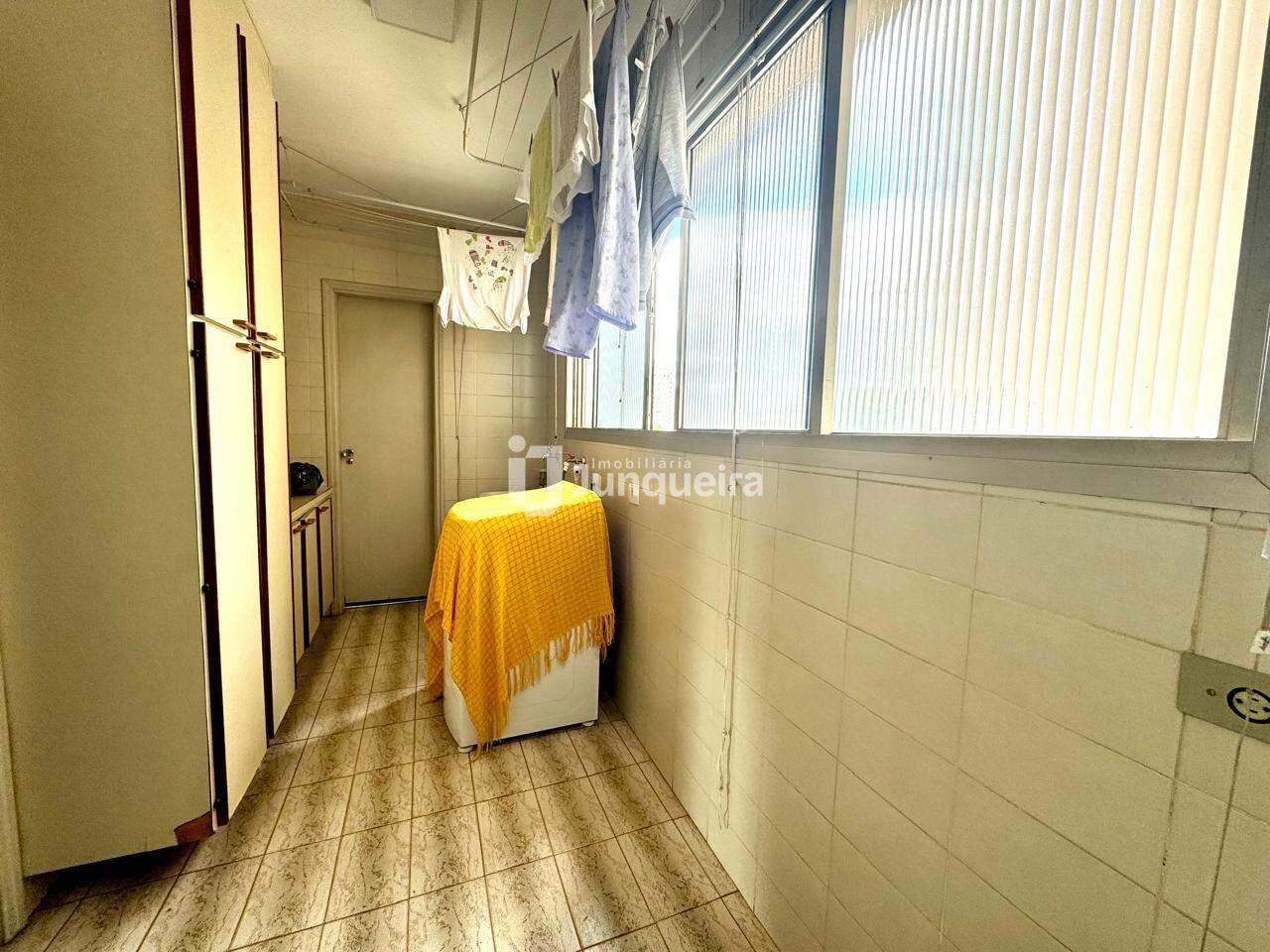 Apartamento à venda no Alferes, 3 quartos, sendo 1 suíte, no bairro Centro em Piracicaba - SP