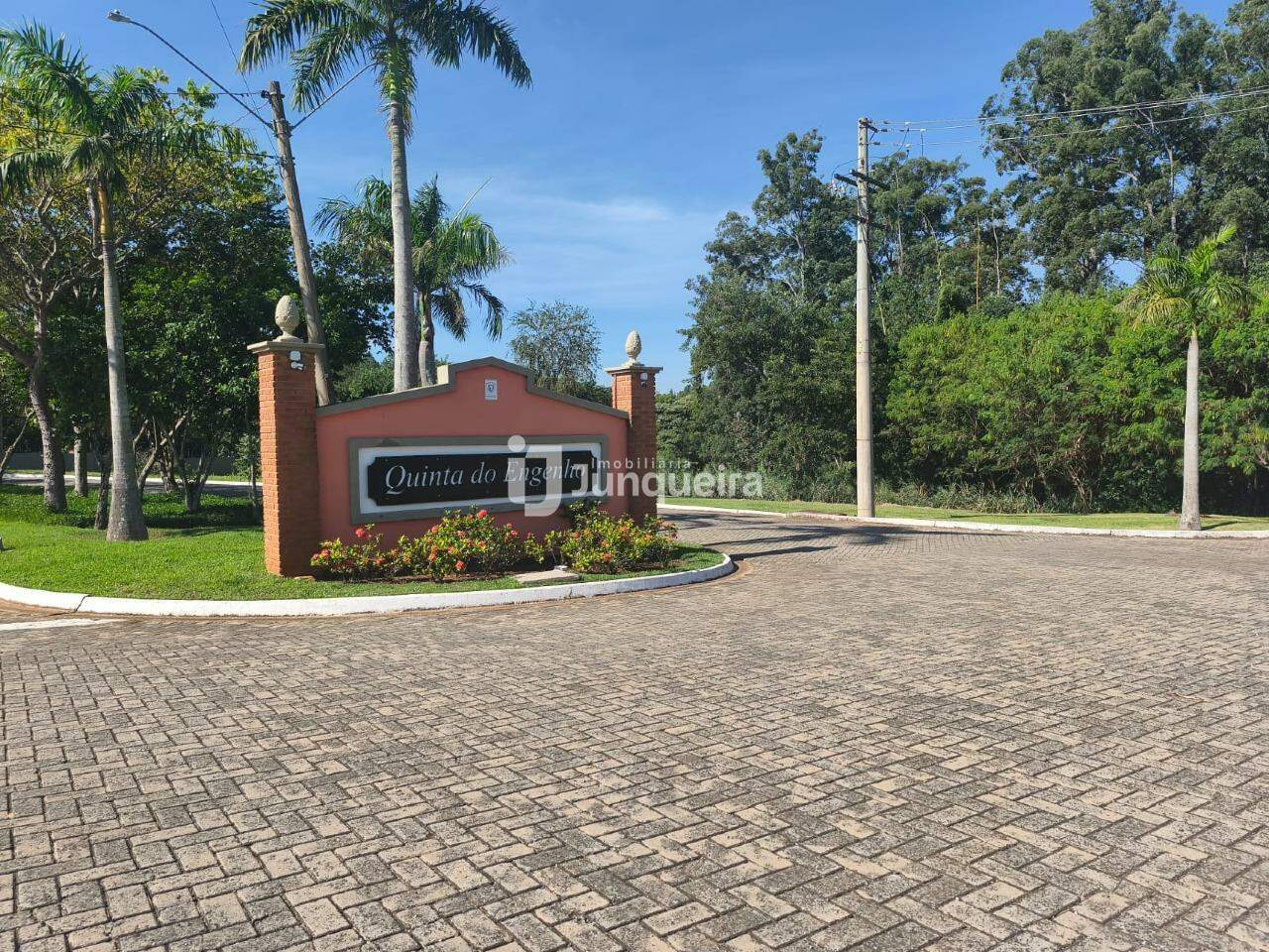 Terreno em Condomínio à venda no Quinta do Engenho, no bairro Residencial Quinta do Engenho em Rio das Pedras - SP