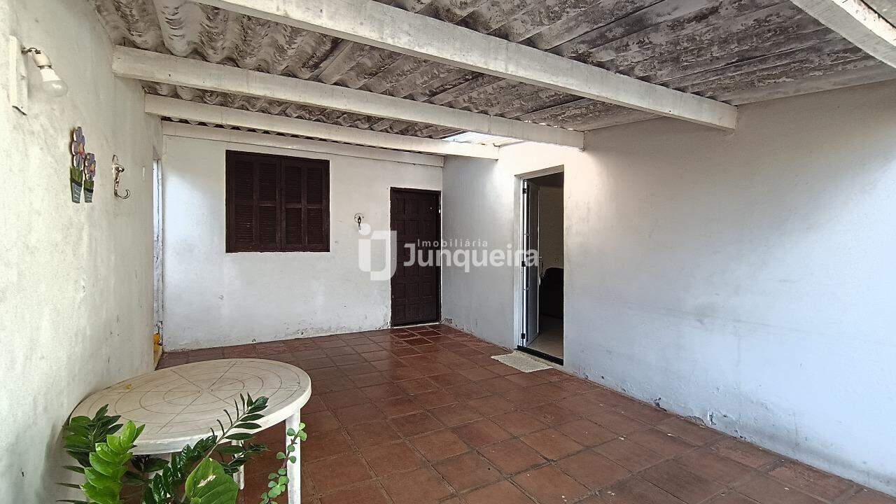 Casa à venda, 2 quartos, 4 vagas, no bairro Paulicéia em Piracicaba - SP