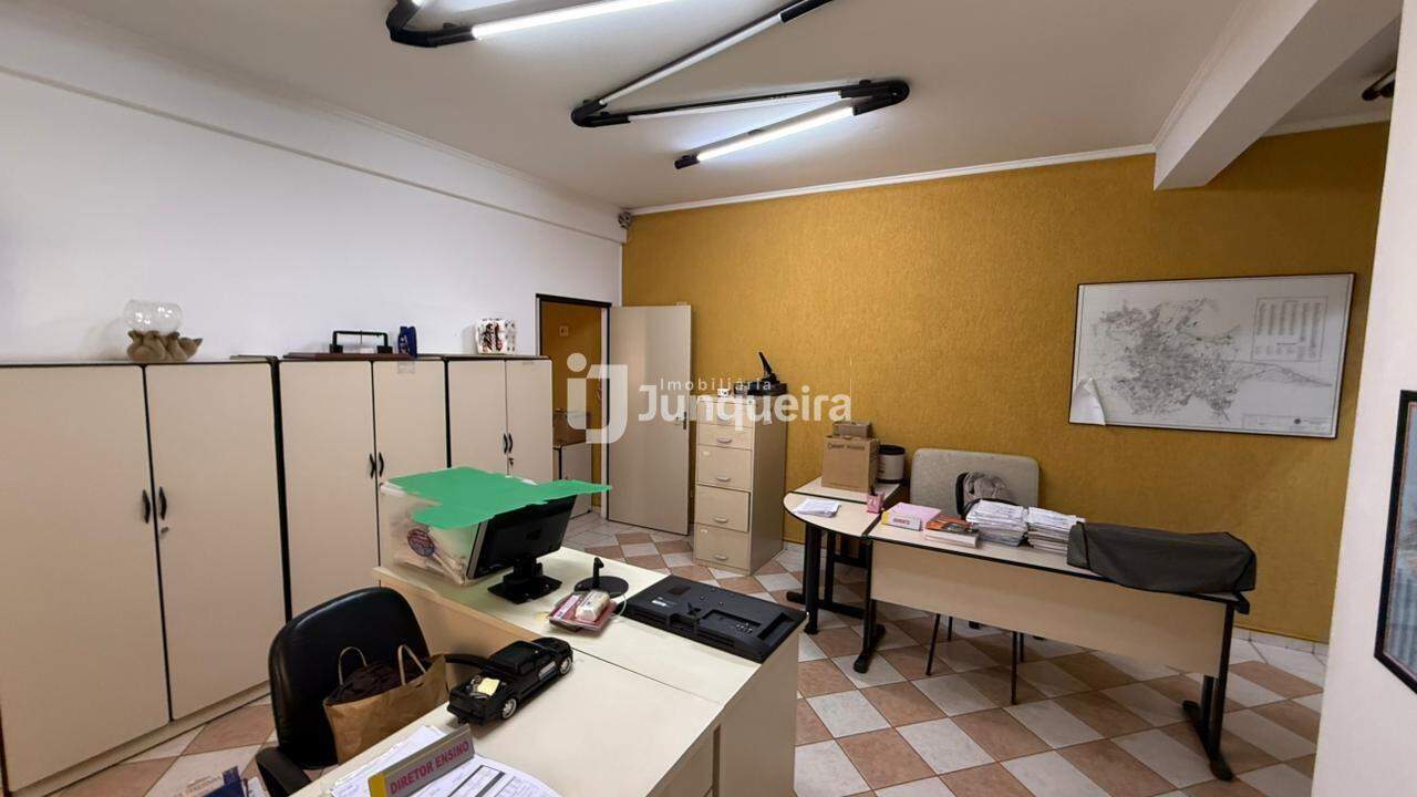 Sala Comercial para alugar, no bairro Santa Terezinha em Piracicaba - SP