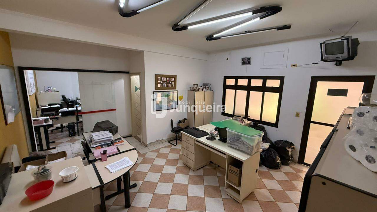 Sala Comercial para alugar, no bairro Santa Terezinha em Piracicaba - SP