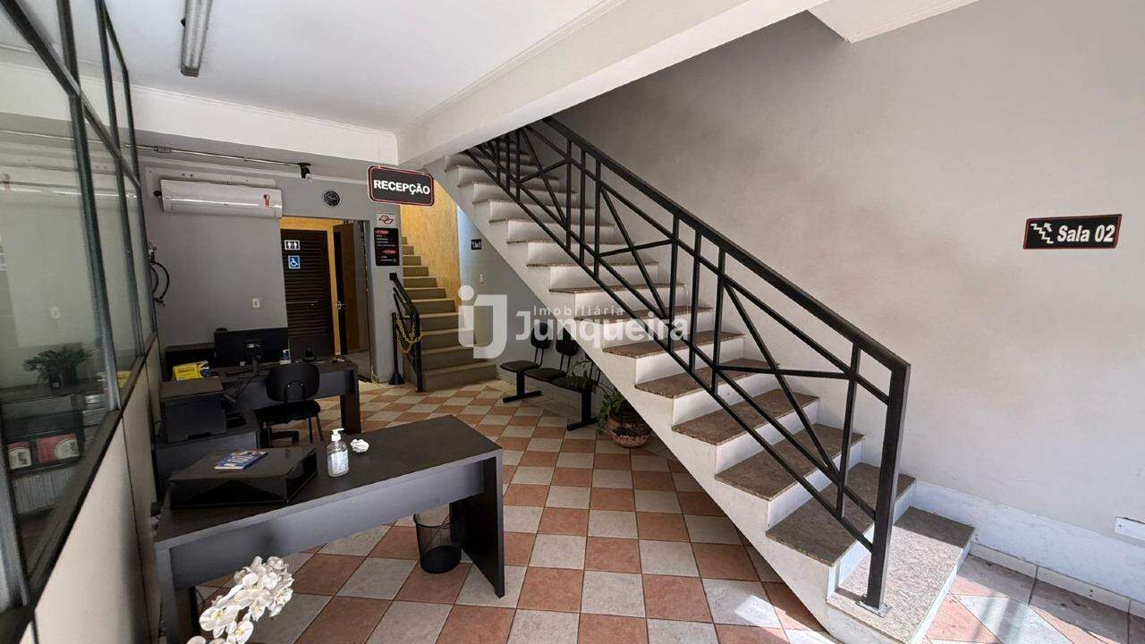 Sala Comercial para alugar, no bairro Santa Terezinha em Piracicaba - SP