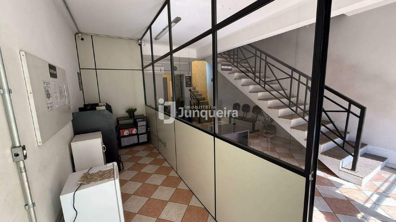 Sala Comercial para alugar, no bairro Santa Terezinha em Piracicaba - SP