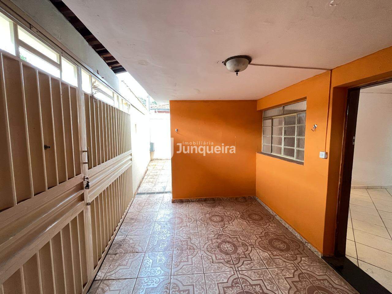 Casa à venda, 3 quartos, 1 vaga, no bairro Nova América em Piracicaba - SP