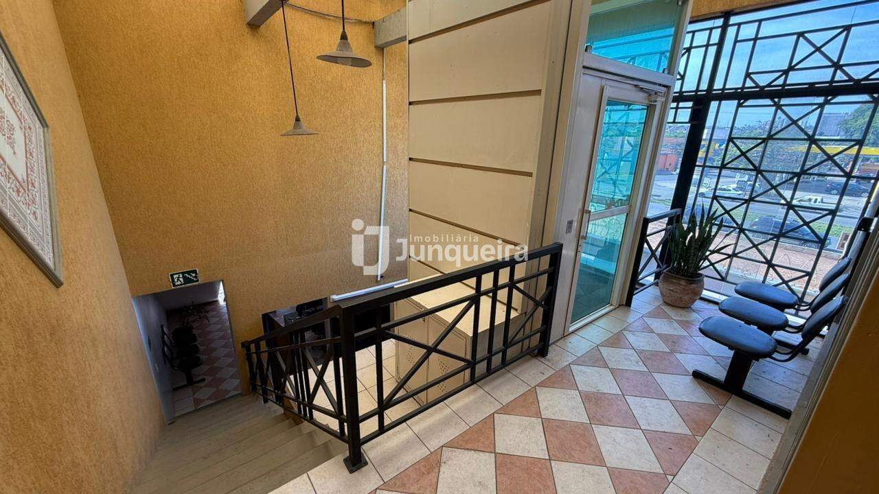 Sala Comercial para alugar, no bairro Santa Terezinha em Piracicaba - SP