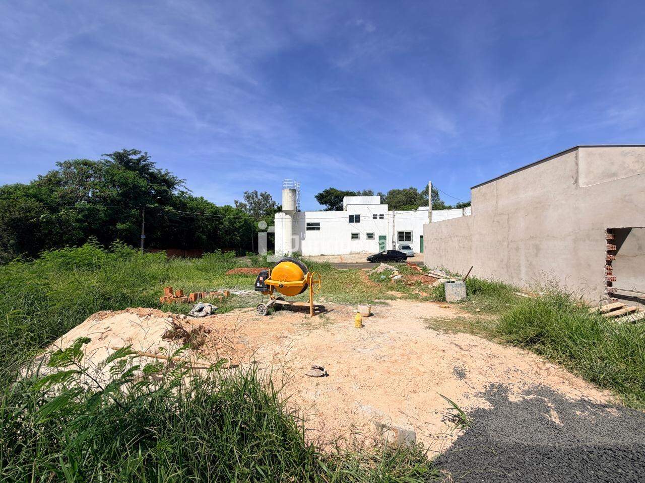 Terreno à venda, no bairro Santa Terezinha em Piracicaba - SP