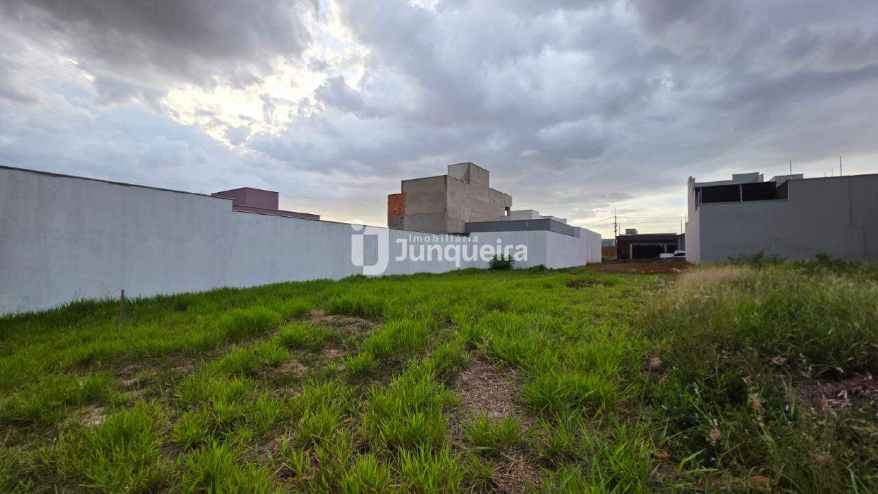 Terreno à venda, no bairro Taquaral em Piracicaba - SP