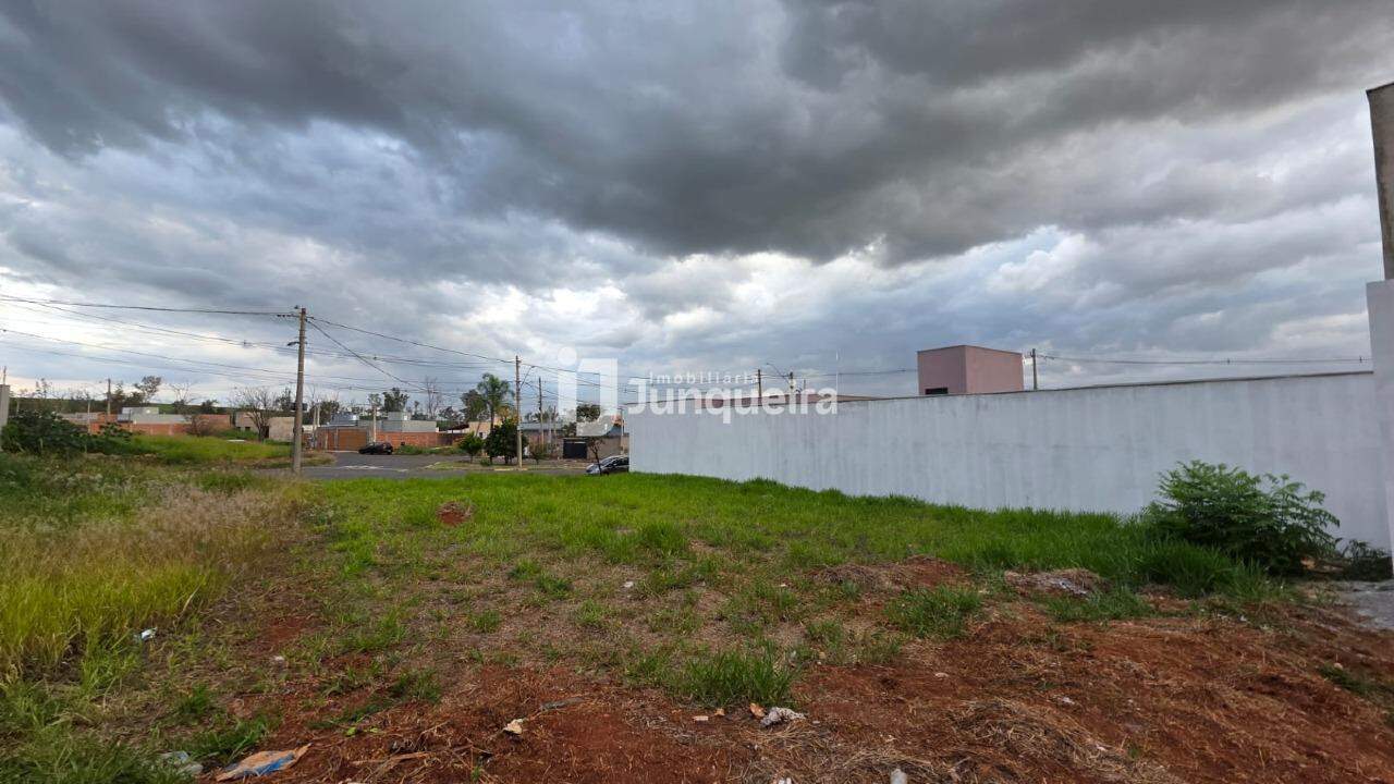 Terreno à venda, no bairro Taquaral em Piracicaba - SP
