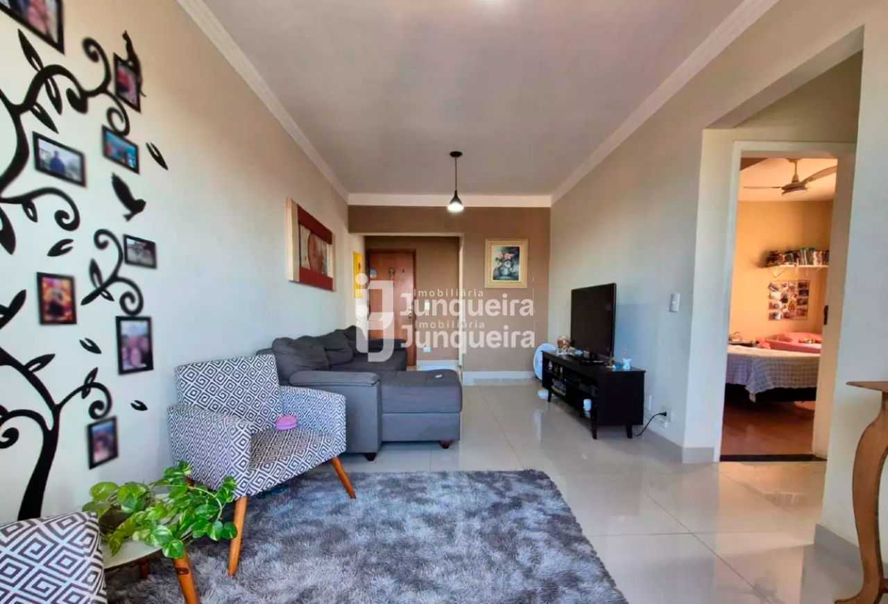 Apartamento à venda no Edifício Jipóia, 2 quartos, 1 vaga, no bairro Vila Monteiro em Piracicaba - SP