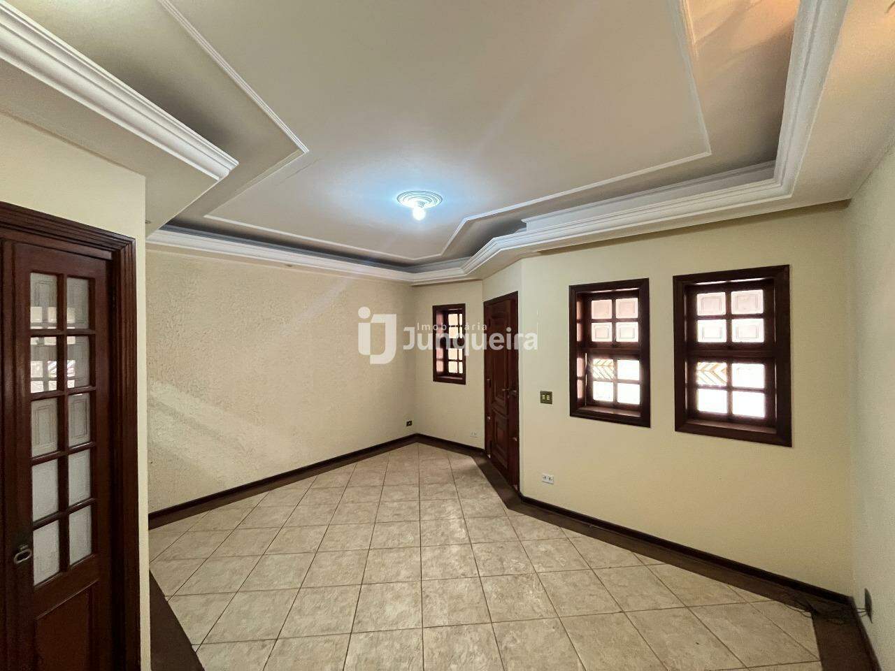 Casa à venda, 2 quartos, sendo 1 suíte, 2 vagas, no bairro Santa Rosa Ipês em Piracicaba - SP