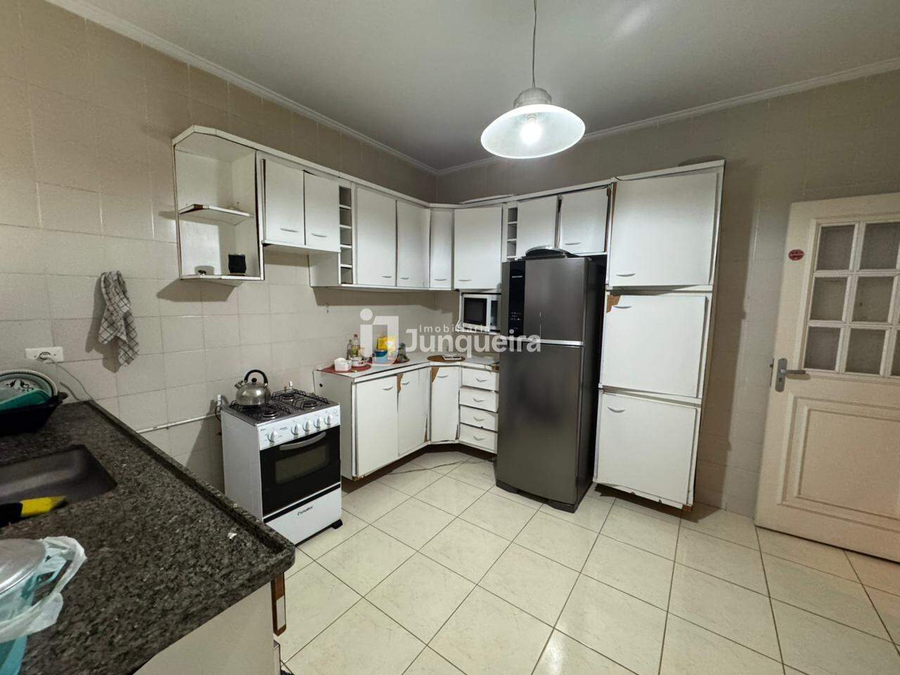 Apartamento à venda no Portal do Guarujá, 2 quartos, sendo 1 suíte, 1 vaga, no bairro Morumbi em Piracicaba - SP