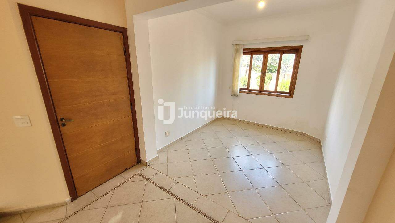 Casa em Condomínio para alugar no Terras de Piracicaba IV, 3 quartos, sendo 1 suíte, 4 vagas, no bairro Terras de Piracicaba em Piracicaba - SP